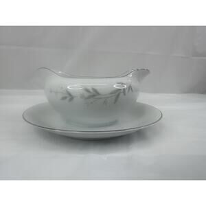 St Regis Fine China Japan 101 Gravy Bowl With Box Floral Cottage Grannycore